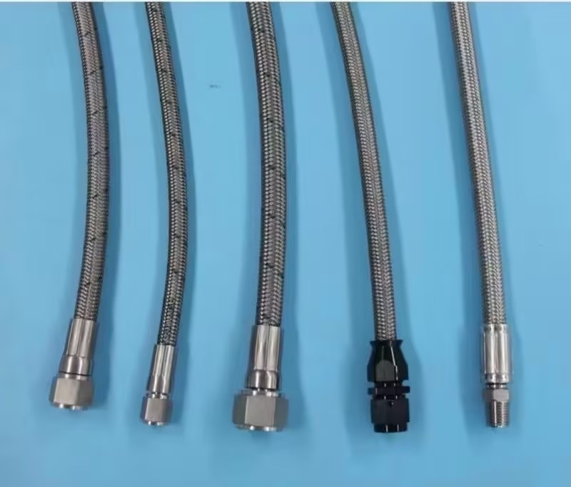 Vòng ống PTFE áp suất cao với một lớp thép không gỉ đan xen cho vận chuyển và thủy lực di động